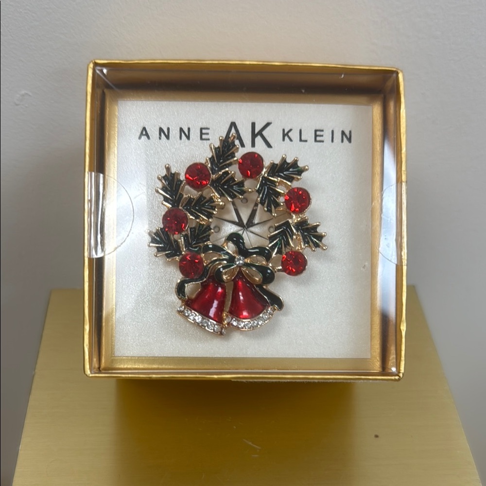 Anne Klein Festive Wreath Brooch